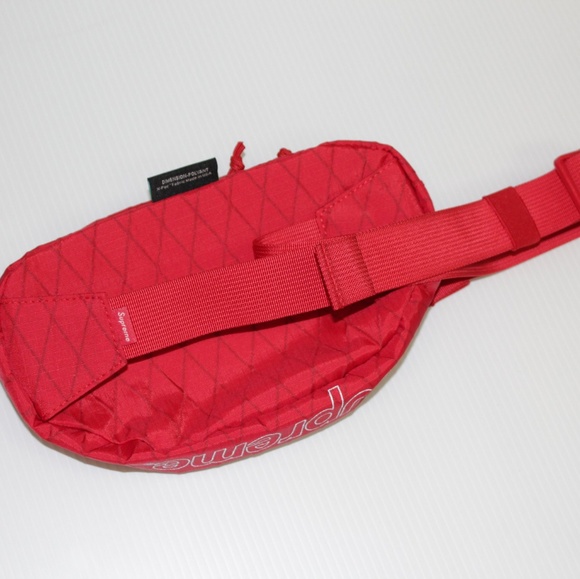 Supreme Fanny Pack - Picture 3 of 4